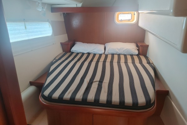 Robertson & Caine Leopard 46 Yacht For Sale