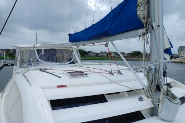 Robertson & Caine Leopard 46 Yacht For Sale
