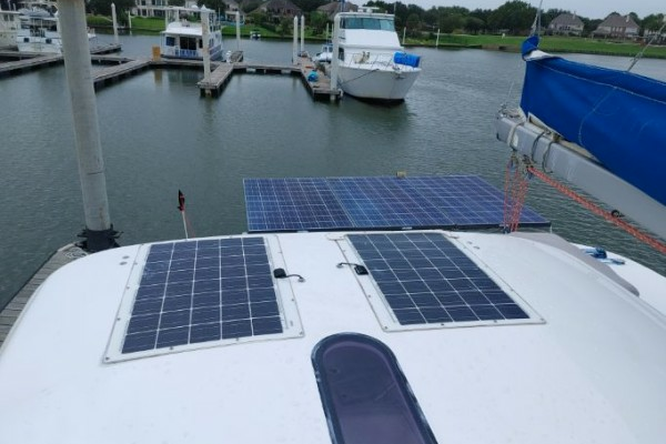 Robertson & Caine Leopard 46 Yacht For Sale