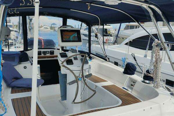 Hunter 50 Yacht For Sale