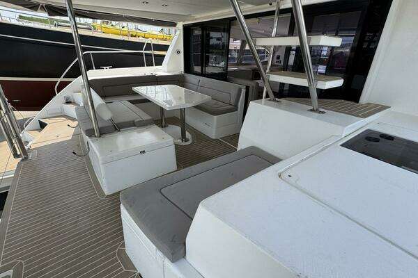 Leopard 43 Powercat Yacht For Sale