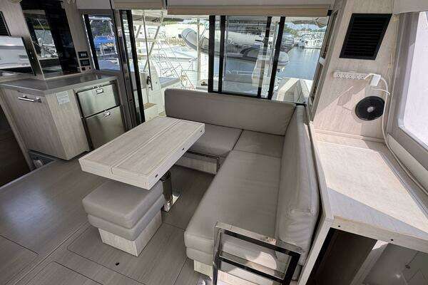 Leopard 43 Powercat Yacht For Sale