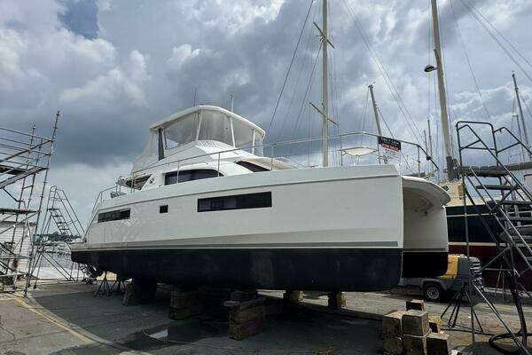 Leopard 43 Powercat Yacht For Sale