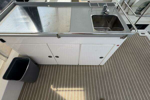 Leopard 43 Powercat Yacht For Sale