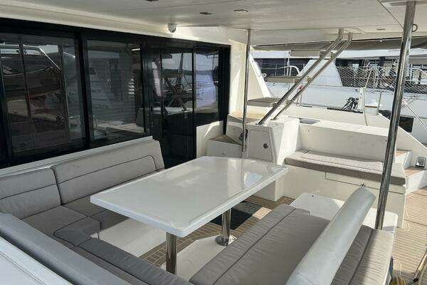 Leopard 43 Powercat Yacht For Sale