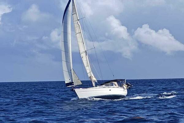 Gillmoe 42ft Bavaria Yacht For Sale