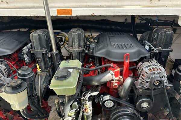 Menina Brasileira 33ft Chaparral Yacht For Sale