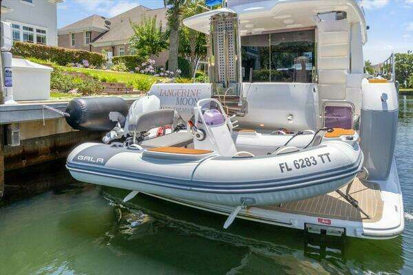 Azimut  Yacht For Sale