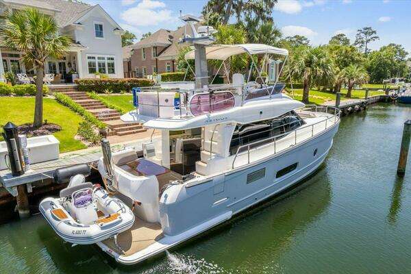 Azimut  Yacht For Sale