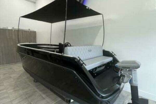 Photo of the 2023 Vision Volt 180