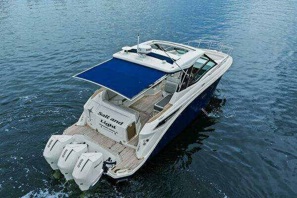Sea Ray 320 DA-OB Yacht For Sale