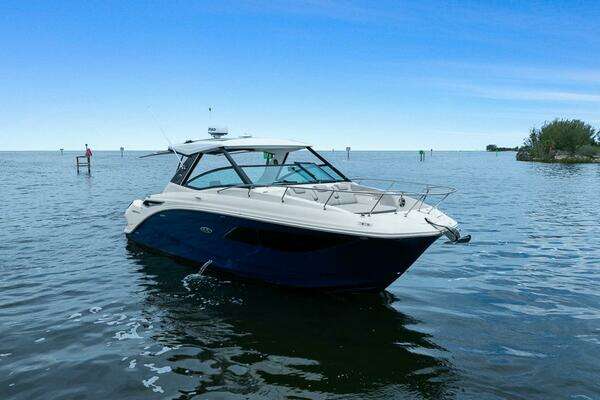 Sea Ray 320 DA-OB Yacht For Sale