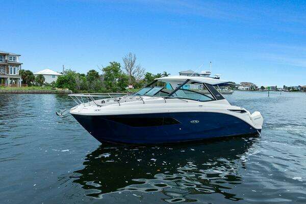 Sea Ray 320 DA-OB Yacht For Sale