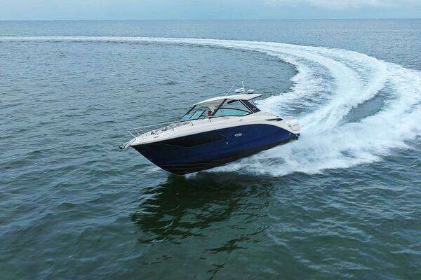 Sea Ray 320 DA-OB Yacht For Sale