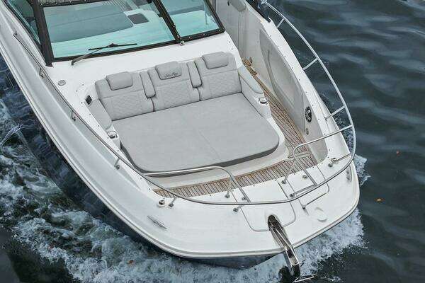Sea Ray 320 DA-OB Yacht For Sale