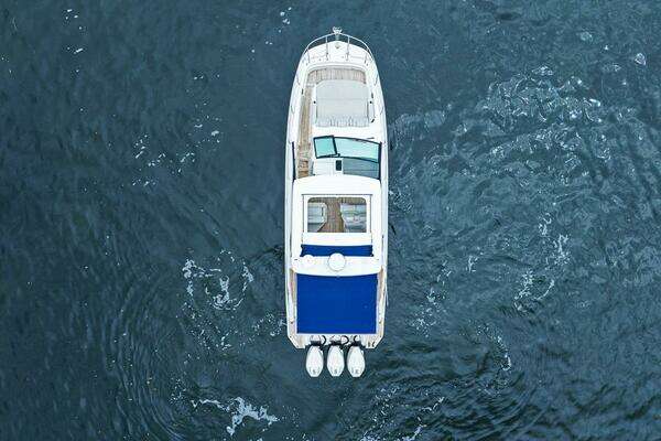 Sea Ray 320 DA-OB Yacht For Sale