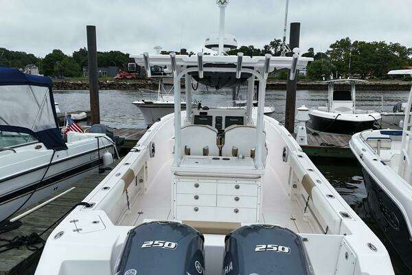 Photo of the 2015 Edgewater 280 CC