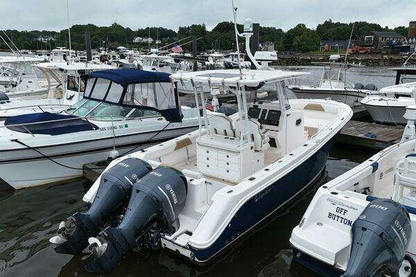 Photo of the 2015 Edgewater 280 CC