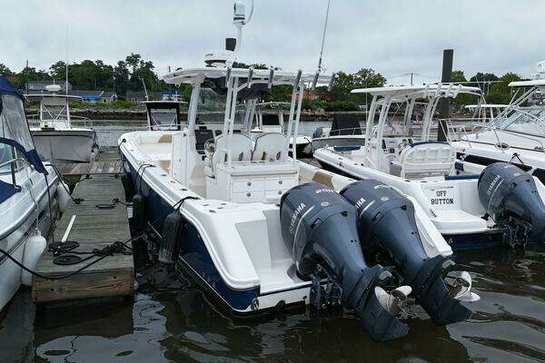 Photo of the 2015 Edgewater 280 CC