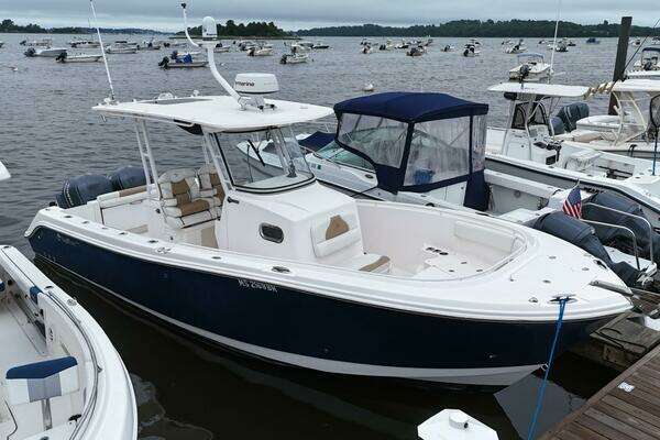 Photo of the 2015 Edgewater 280 CC