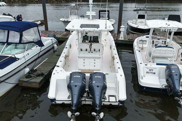 Photo of the 2015 Edgewater 280 CC