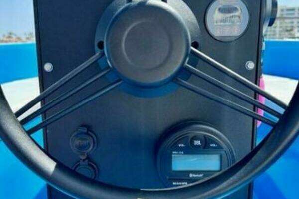 Photo of the 2023 Vision Volt 180