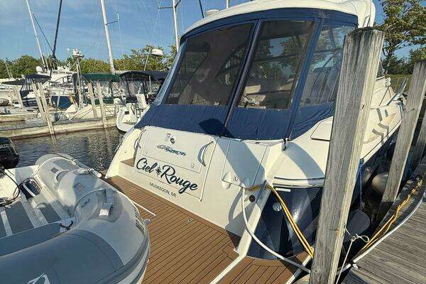 Cruisers Yachts 420 Express Yacht For Sale