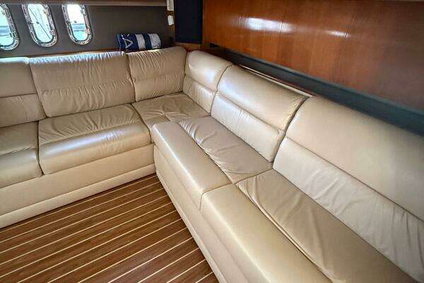 Cruisers Yachts 420 Express Yacht For Sale