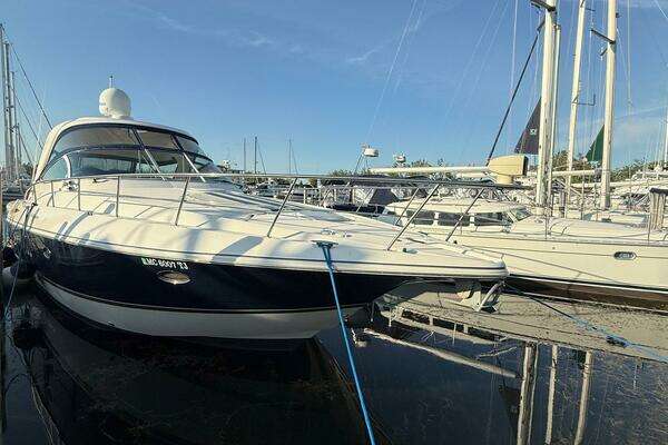 Cruisers Yachts 420 Express Yacht For Sale