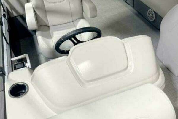 Photo of the 2024 Vision WX Tritoon "WX-003"