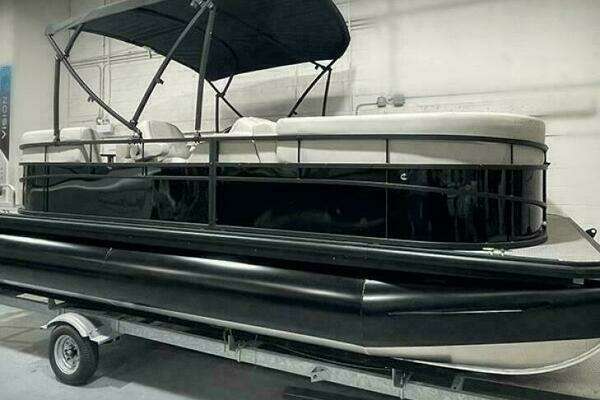 Photo of the 2024 Vision WX Tritoon "WX-003"