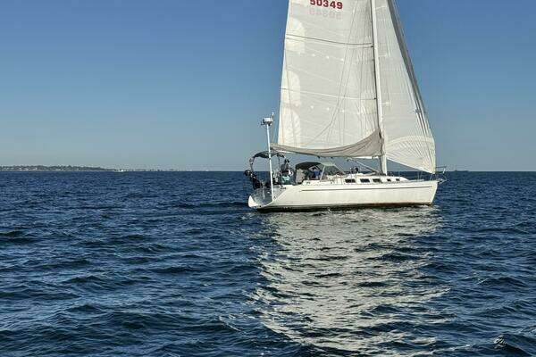 Photo of the 1995 Freedom 40/40 "Shari"