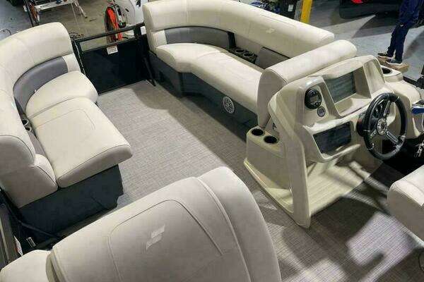 Photo of the 2024 Vision WX Tritoon "WX-001"