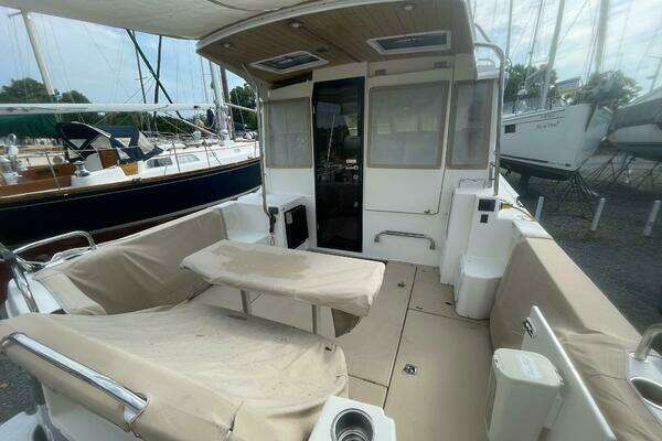 Cutwater 30 Sedan Yacht For Sale