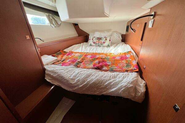 Beneteau Oceanis 45 Yacht For Sale