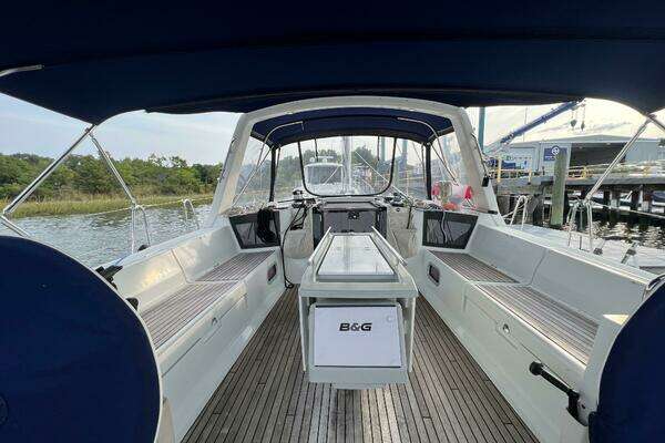 Beneteau Oceanis 45 Yacht For Sale