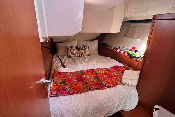 Beneteau Oceanis 45 Yacht For Sale