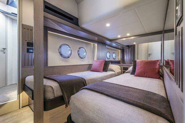 Absolute Navetta 53 Yacht For Sale