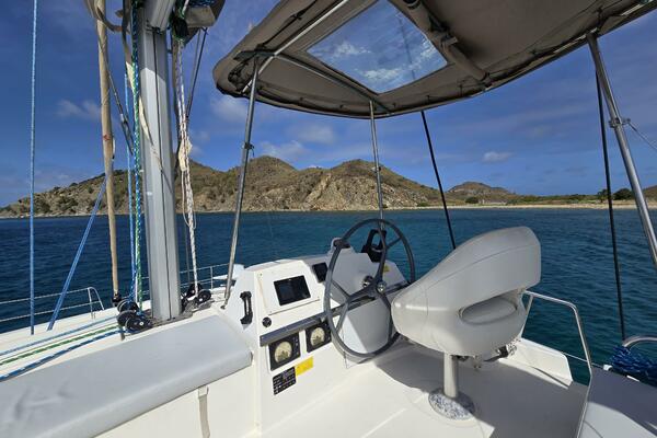 Tropical D Tour 43ft Bali Yacht For Sale