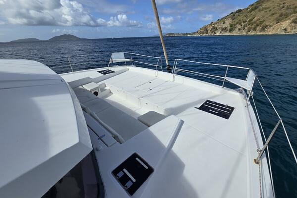 Tropical D Tour 43ft Bali Yacht For Sale