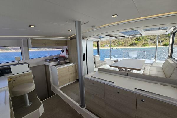 Tropical D Tour 43ft Bali Yacht For Sale