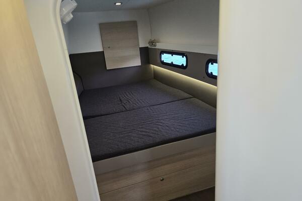 Tropical D Tour 43ft Bali Yacht For Sale