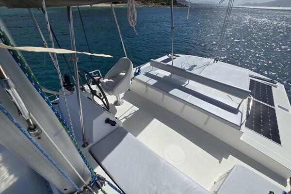Tropical D Tour 43ft Bali Yacht For Sale