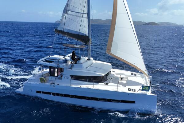 Tropical D Tour 43ft Bali Yacht For Sale
