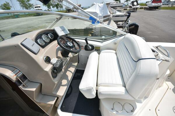 Lucy 24ft Sea Ray Yacht For Sale