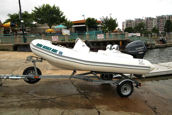 2022 Zodiac Yachtline 360 DL NEO, Image 1 