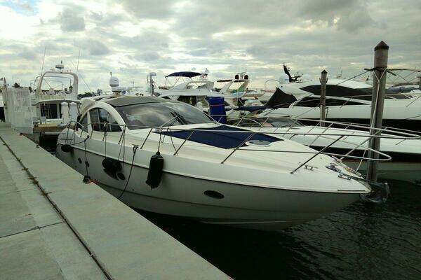 2010 Azimut 54