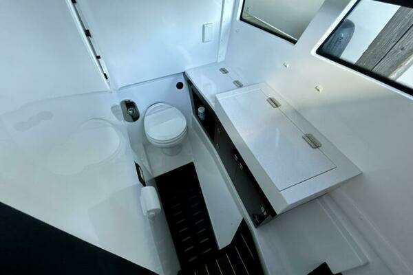 Monterey 378 Super Express Yacht For Sale