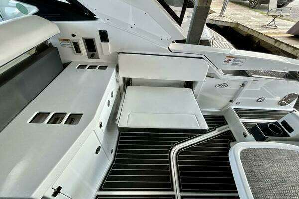 Monterey 378 Super Express Yacht For Sale