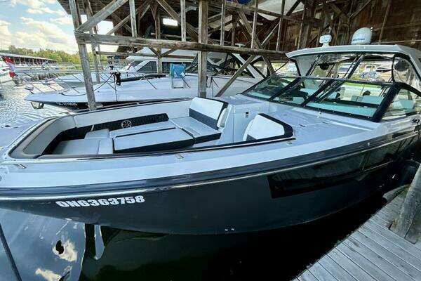 Monterey 378 Super Express Yacht For Sale